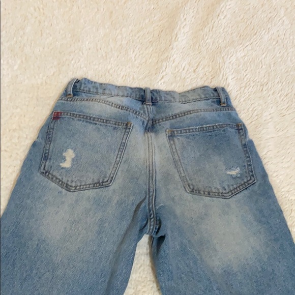 — BDG Straight Leg High Waisted Jeans - Picture 6 of 6